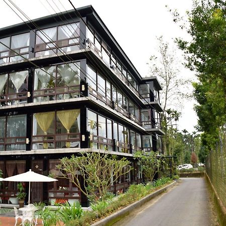Full House Bed And Breakfast Nantou Kültér fotó
